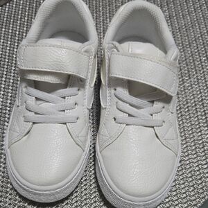 The Children's Place White Kids Sneakers. BRAND NEW